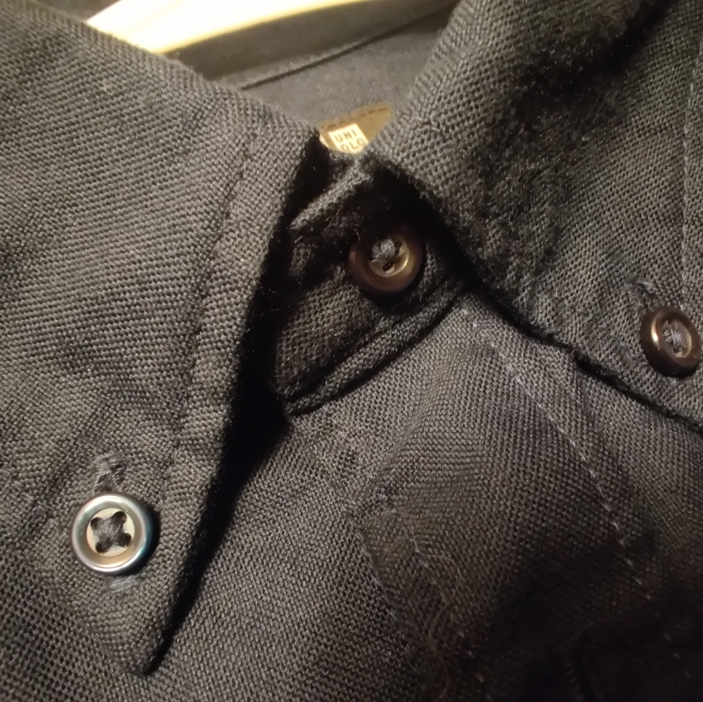 Uniqlo Slim Fit Navy 100% Cotton Button Collar Shirt